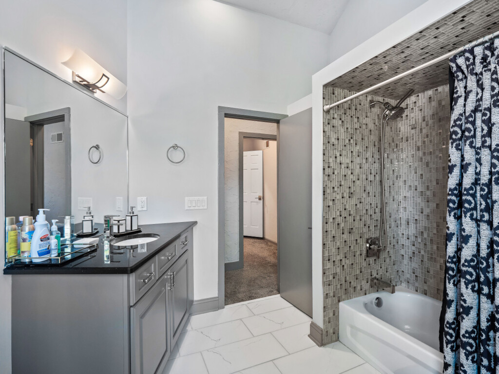 57883 433645 cvAZygMUDyyBOIsiTfKGgNm8MJF7DXoh3yhhLhA9JE 68e6cdbc9ce05.jpg