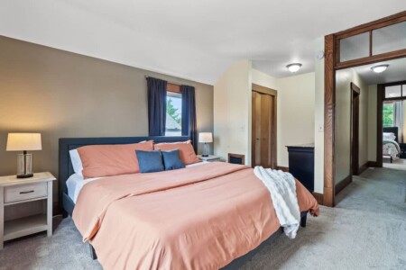 01403b90 37a9 44 0k5vr.jpg