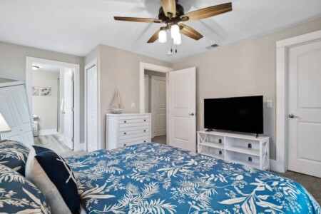 01527ca0 03b0 48 FeJA8.jpg