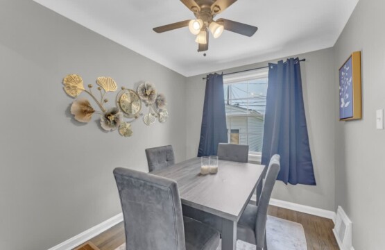 01bccee0 1e1f 44 WA8WK.jpg