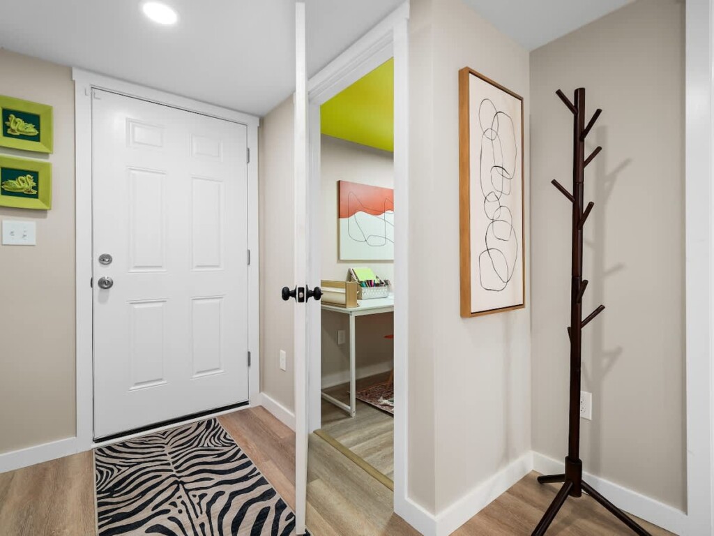 060c61ff 748a 4a oppEC.jpg