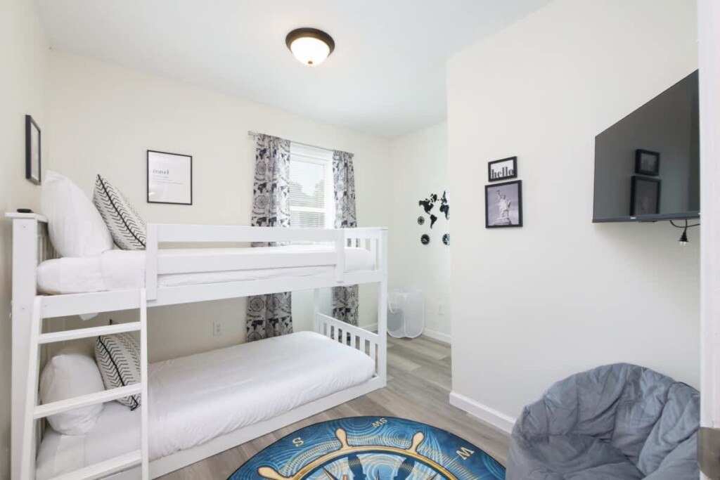 06379f44 6117 44 fQHXg.jpg