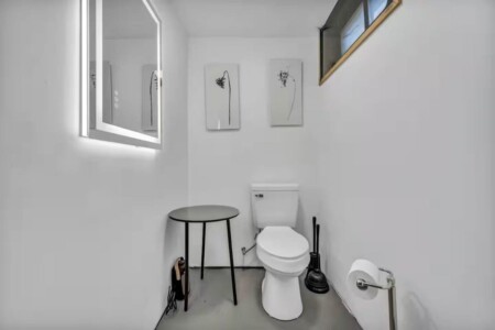 0787f2a4 702f 4d v0KGf.jpg