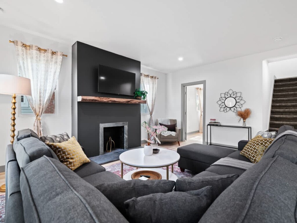 09737edd cb61 4a 33Q 0.jpg