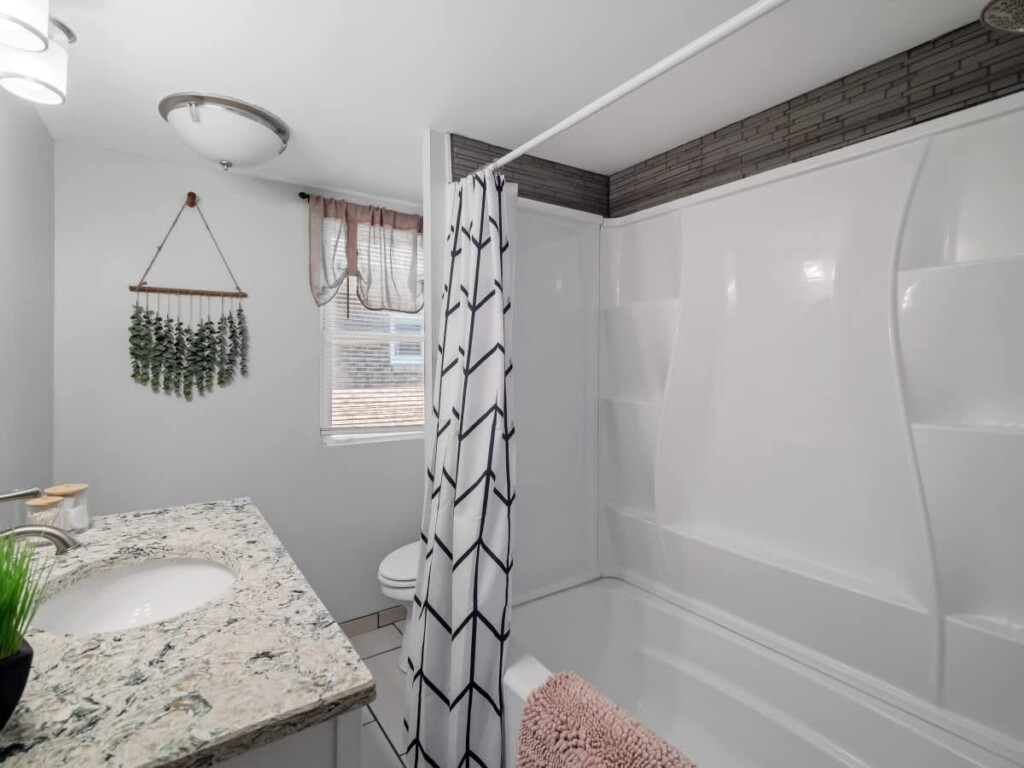 0a8ca47a fcf4 44 VHcKz.jpg