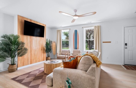 0c64881a 63b4 4a ov6wc.jpg