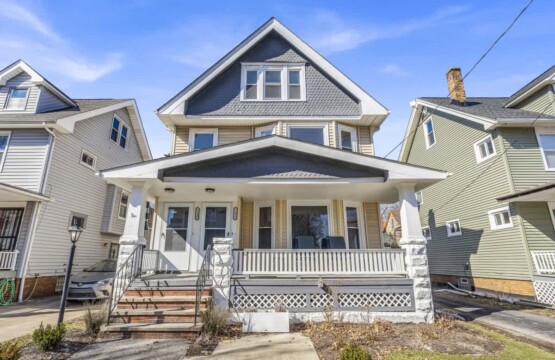 0d3f9357 bd4f 48 decsg.jpg