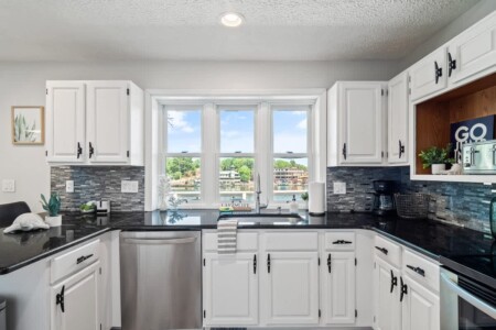 0e57ddb0 9b20 49 pCD9K.jpg