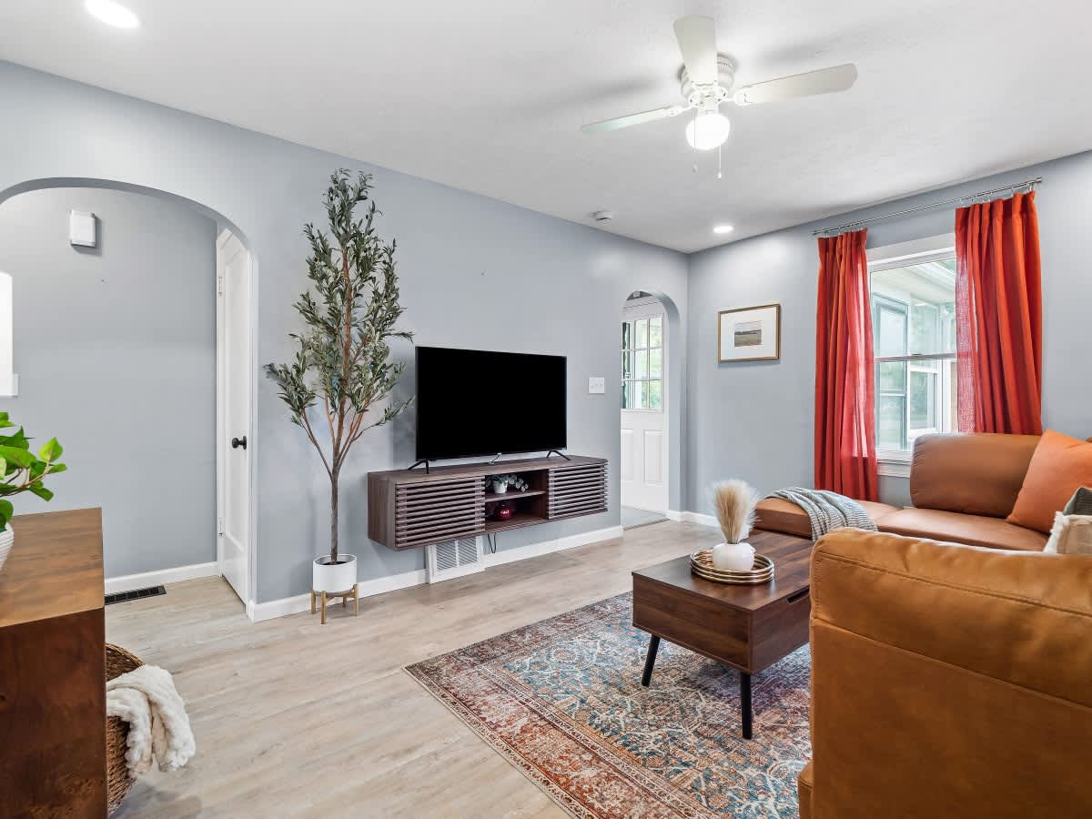 11821301 42b6 43 rN1Nh.jpg