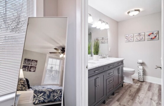 126ca12c 4a06 40 EbIut.jpg