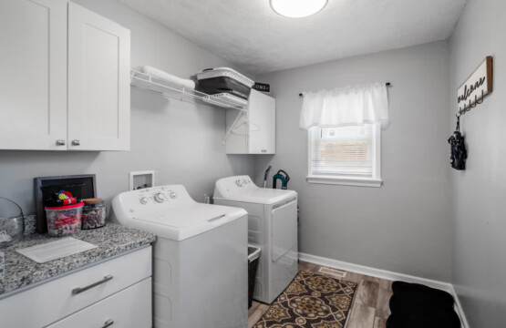 1330efd7 97fe 4b rOSx2.jpg