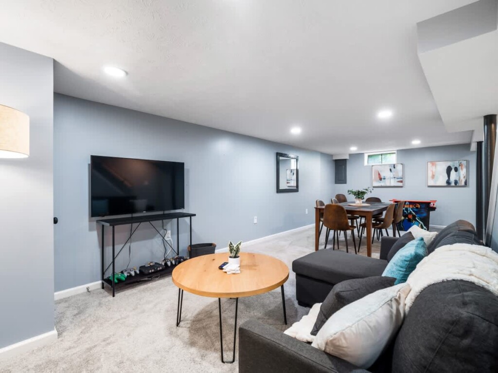 15065dba f6d8 49 ebtnk.jpg