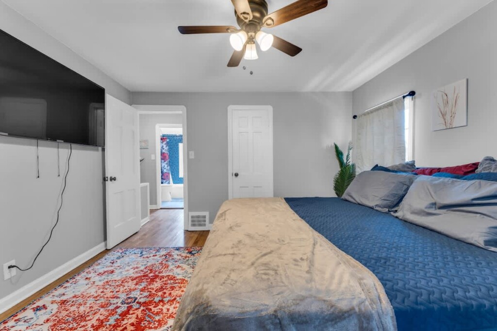 17ff3735 1bc5 45 RuTZr.jpg