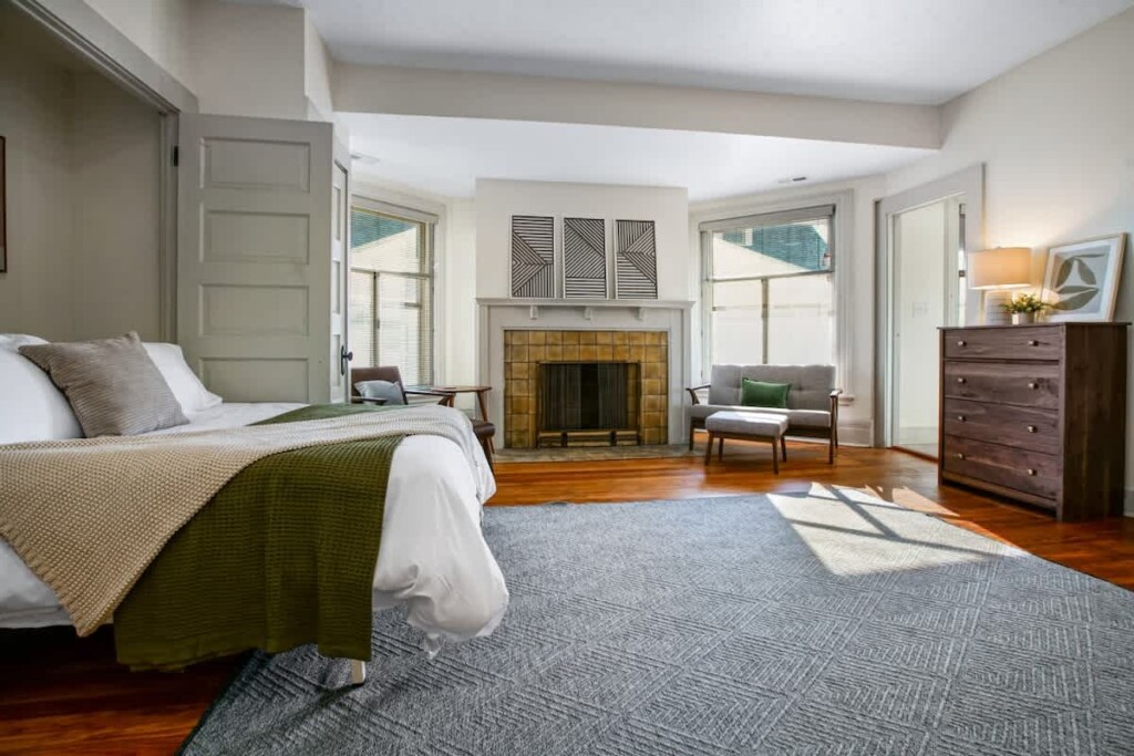 1ae67077 6000 47 2DW83.jpg