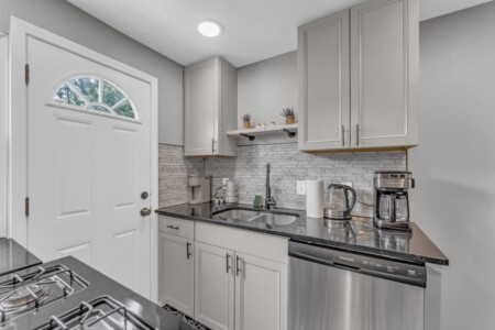 1de90f70 a836 42 PCX r.jpg