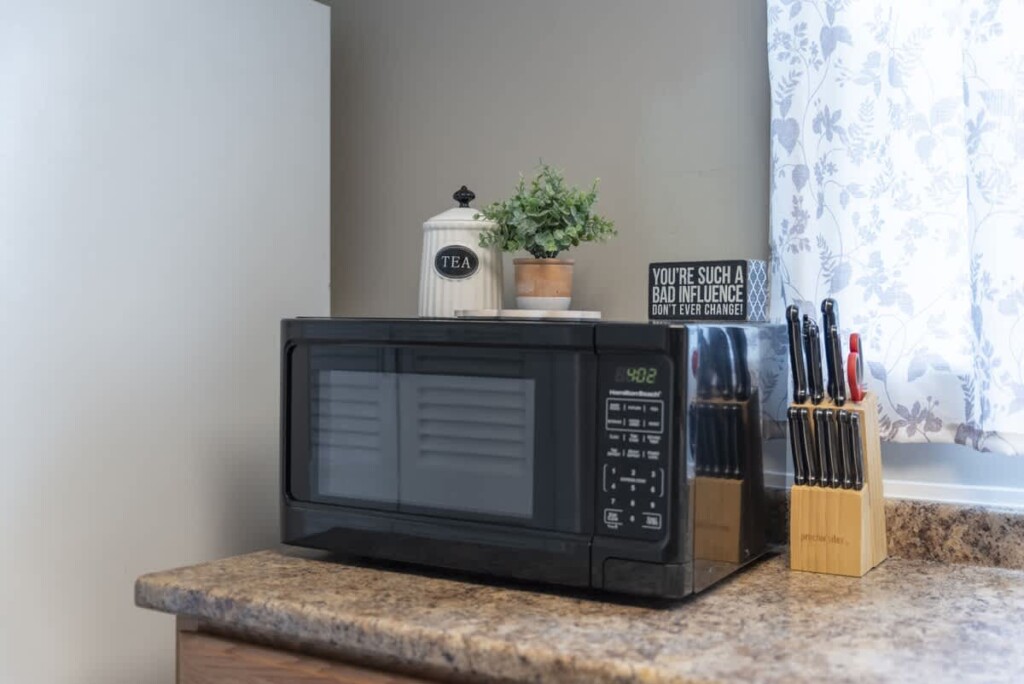 1f4611ac 19f7 48 126v7.jpg