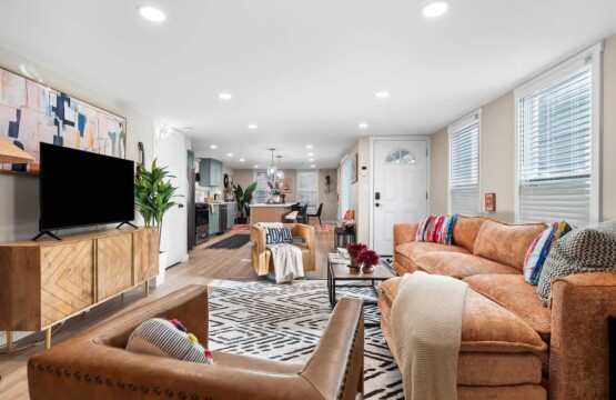 1fd3c777 2004 44 Q tGs.jpg