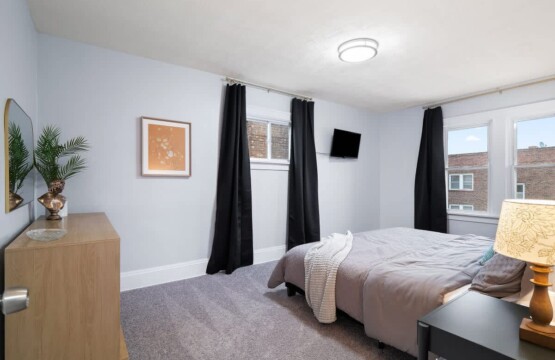 20bec1a4 cd27 43 NyghQ.jpg