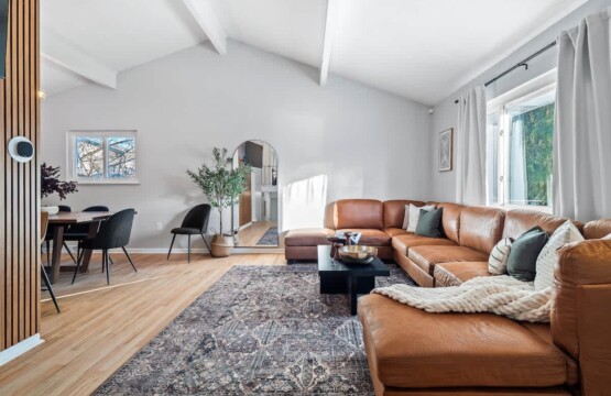 217c07ac eaf2 4a hIGIC.jpg