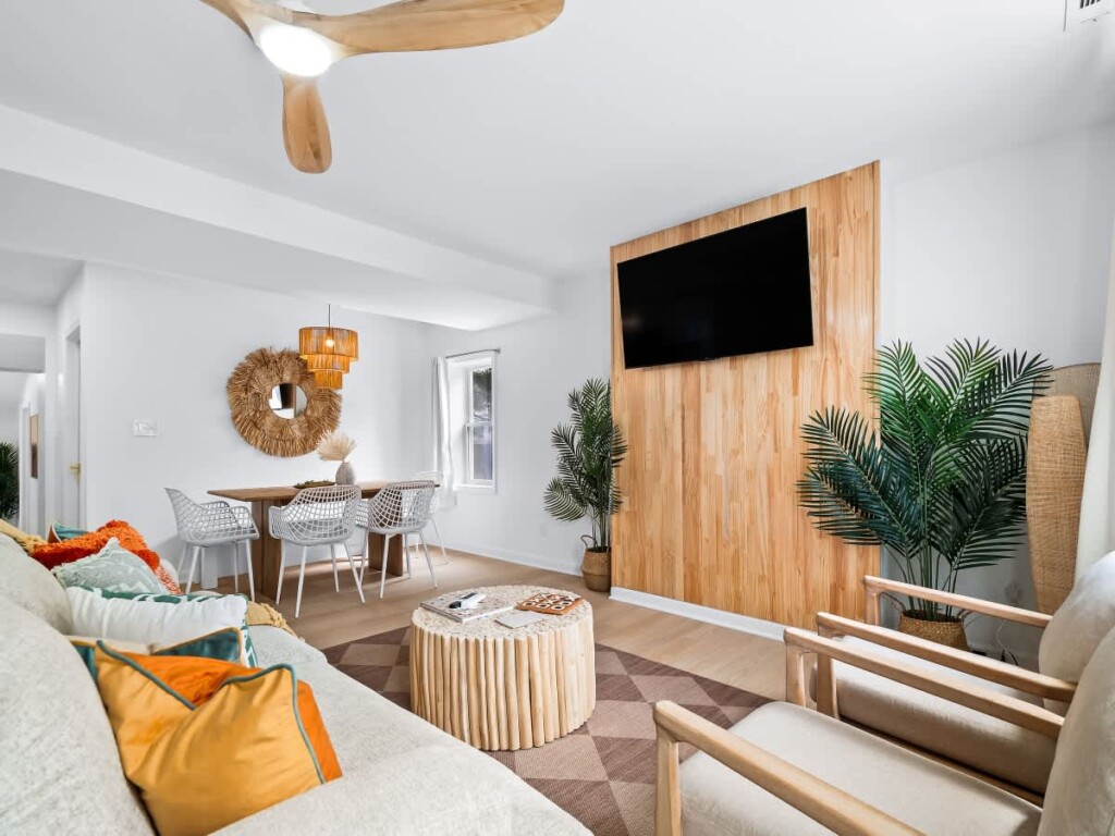 2834b02e 7e54 4b IZqpy.jpg