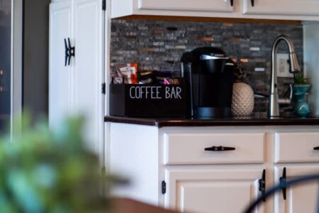 2848a818 4151 44 DyD y.jpg