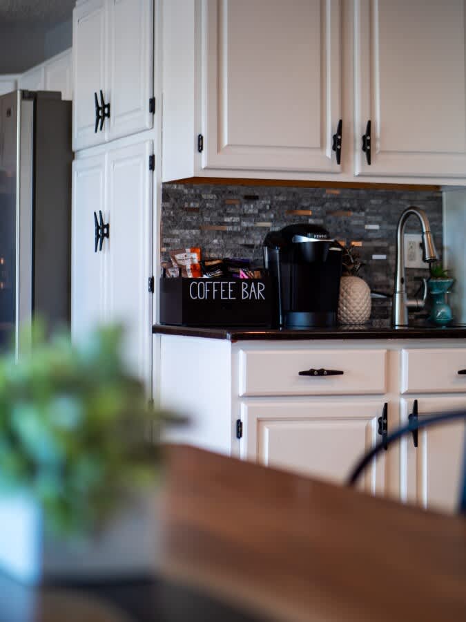 2848a818 4151 44 DyD y.jpg