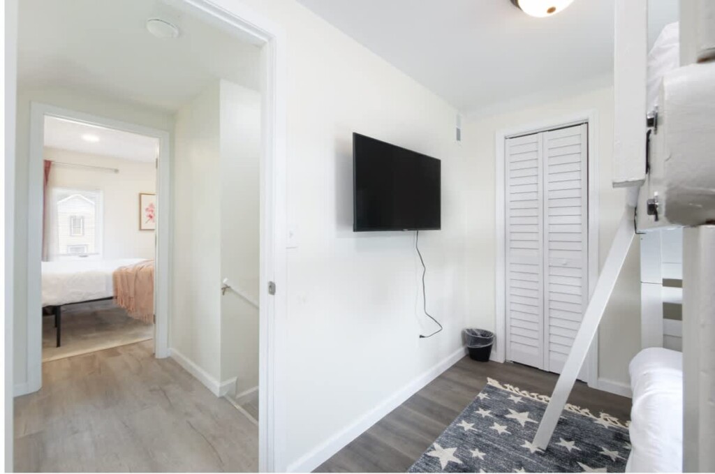 2d3d5b71 00b5 45 ipicq.jpg