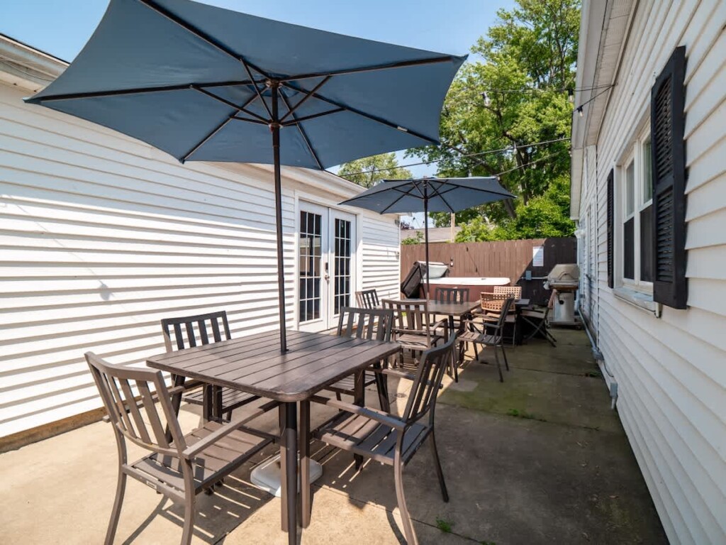 2dbf3e22 0fa9 45 7Urqy.jpg