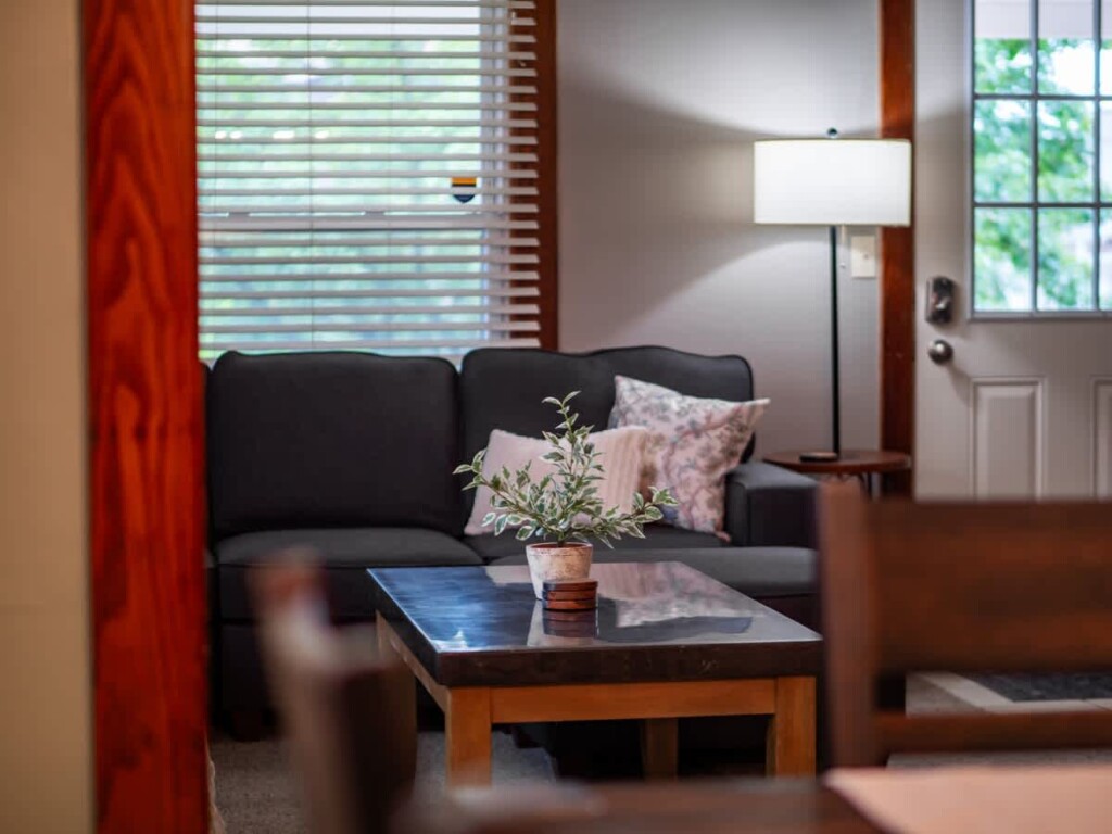 301a173c 8895 43 4Kwdn.jpg