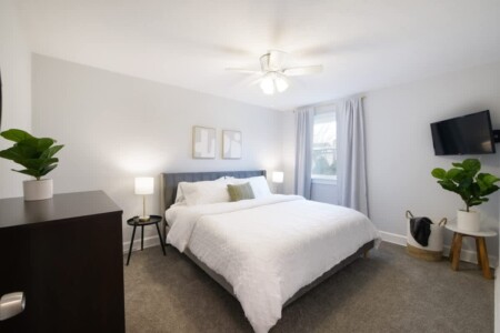 3722d7b9 f9c4 46 0 VYU.jpg