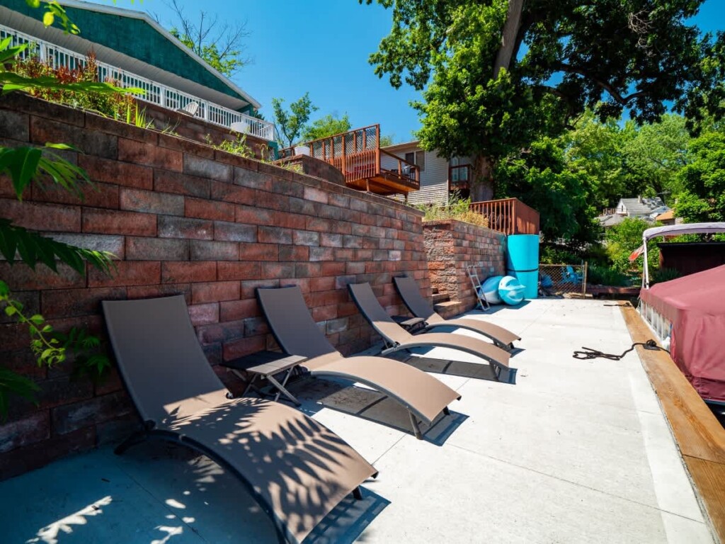 39f24a8e a105 40 sZKFY.jpg