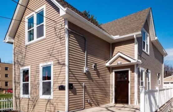 48833583 d06c 4c GK I6.jpg