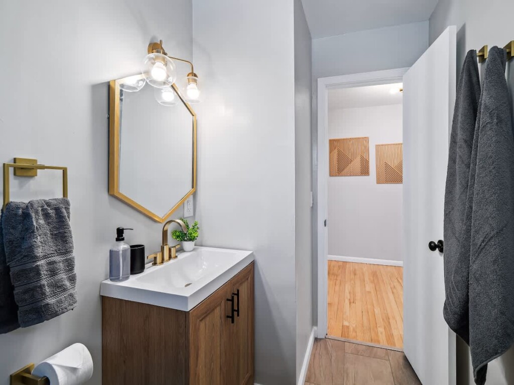 494a7340 1e3a 44 IFRC .jpg