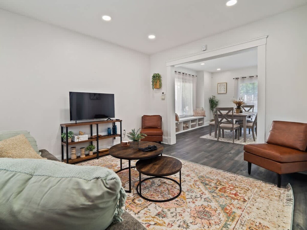 49a8fd11 93c4 41 bjsXd.jpg