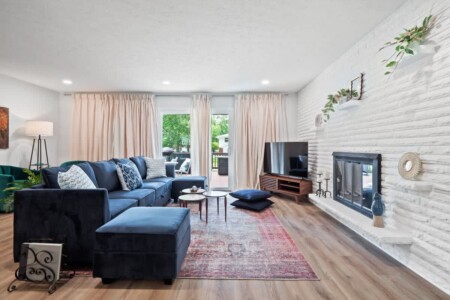 4ce03e4b cd5a 4f kr wF.jpg