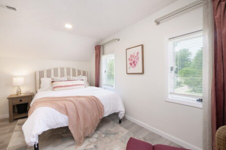 4f649d92 fd94 43 Uch3y.jpg