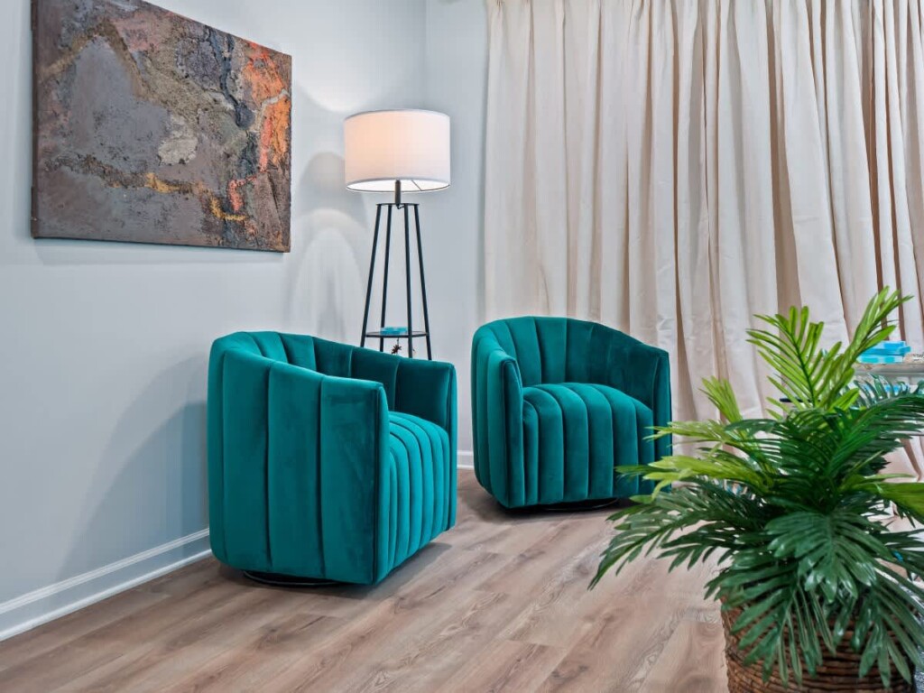 50a36ed2 3770 4c qk8ga.jpg