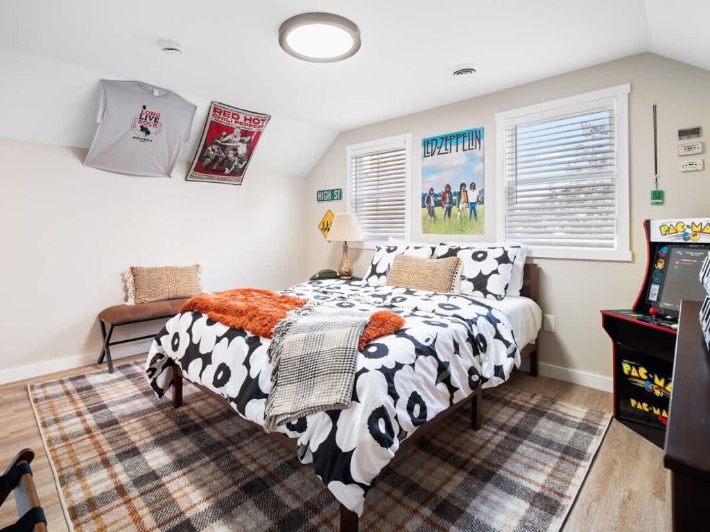 51f32941 c079 4d Zp3JO.jpg