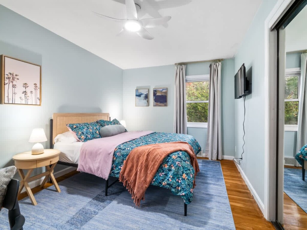 550b1cd5 4554 40 itBVS.jpg