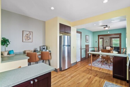 57324d6a 24ef 42 Dtujp.jpg