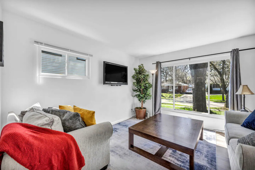 57883 475468 qq0m4qbAwf25l2NAcOir6 x6vj Yul dstfLiiW0 69657ac735ba3.jpg