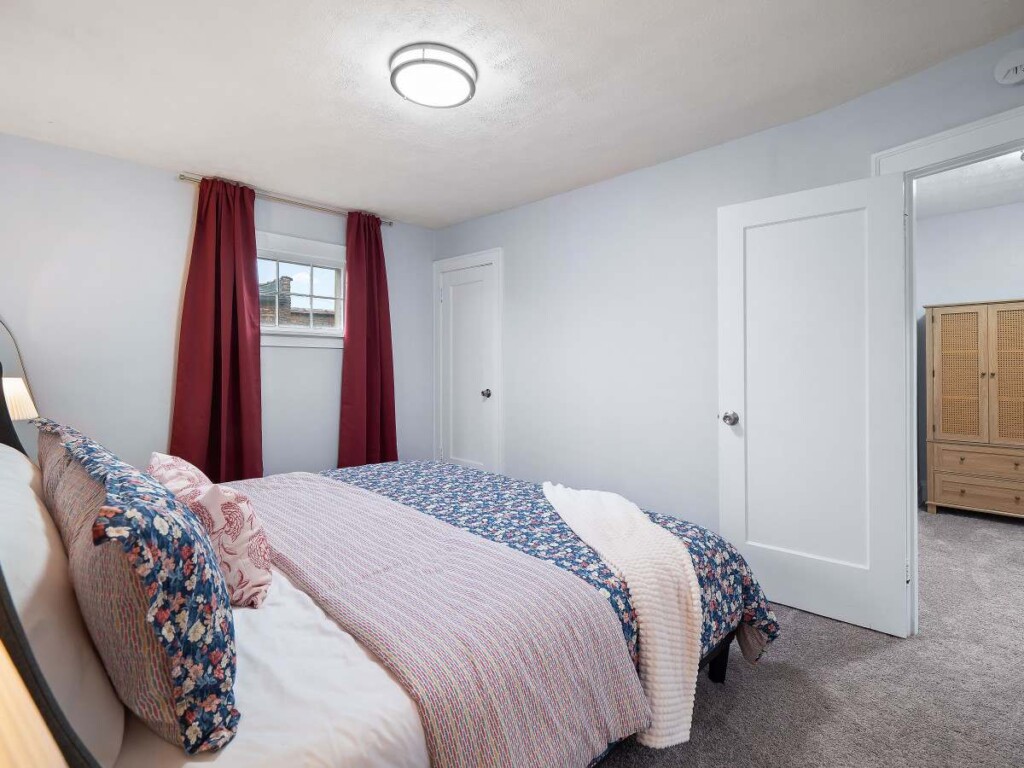 580b6771 d035 49 7J3 u.jpg