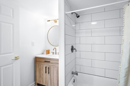 5b3bc23d faca 4b RRabM.jpg