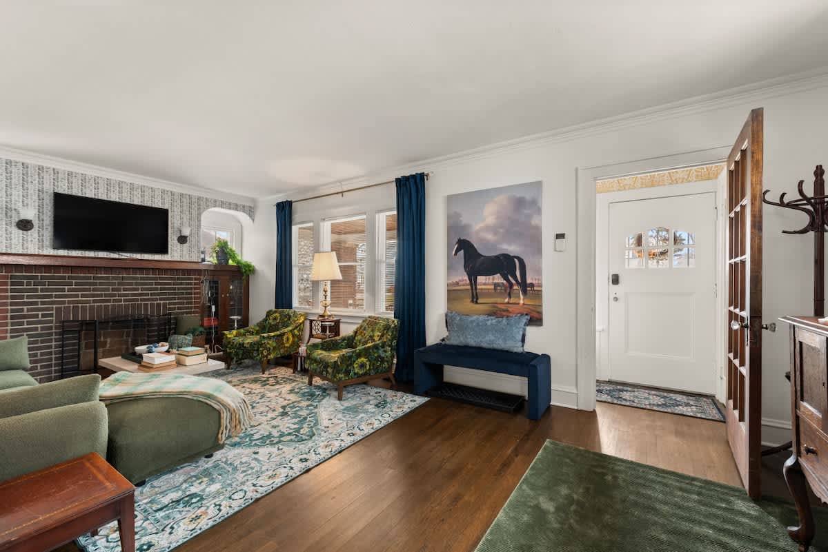 5cd3ea6a 8b92 4b vzqJf.jpg