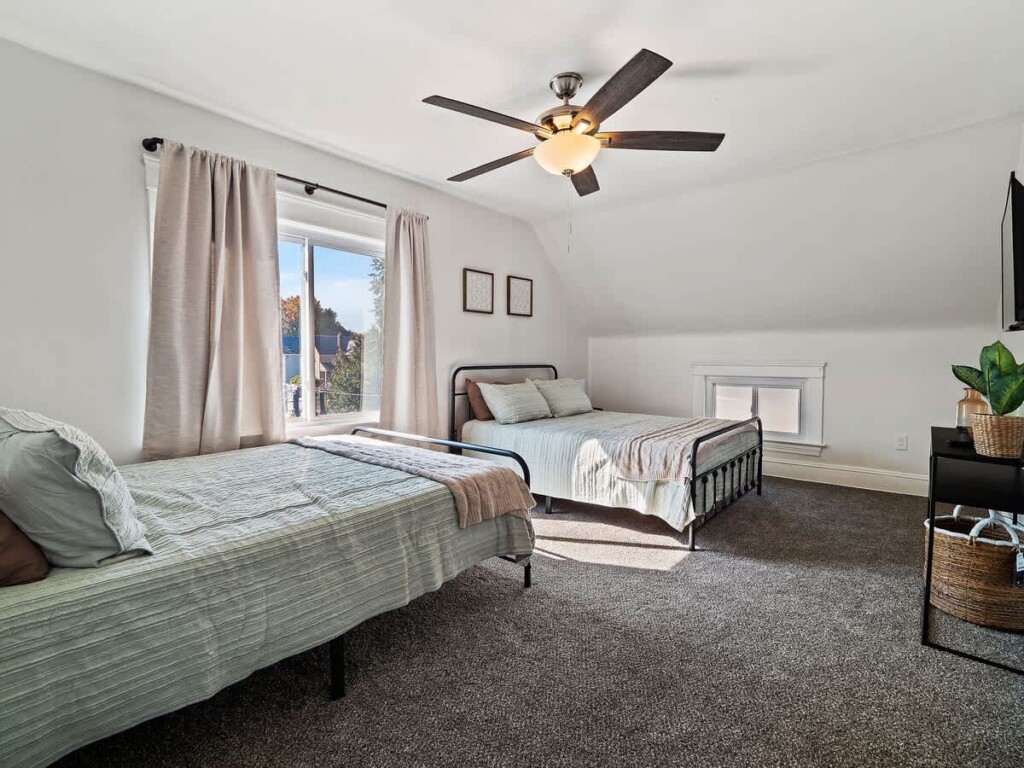 5cebbbf7 e720 49 EFlZi.jpg