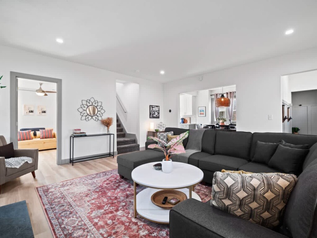 602122f4 5945 46 L961l.jpg