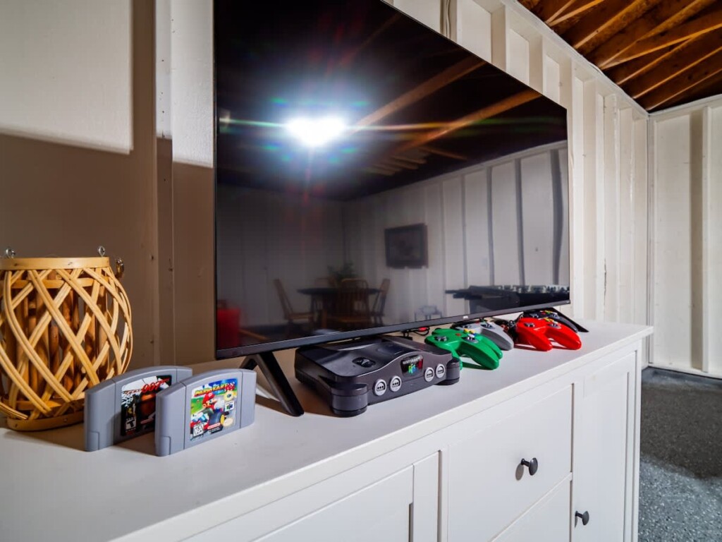 60b442bd b400 44 ub1IF.jpg