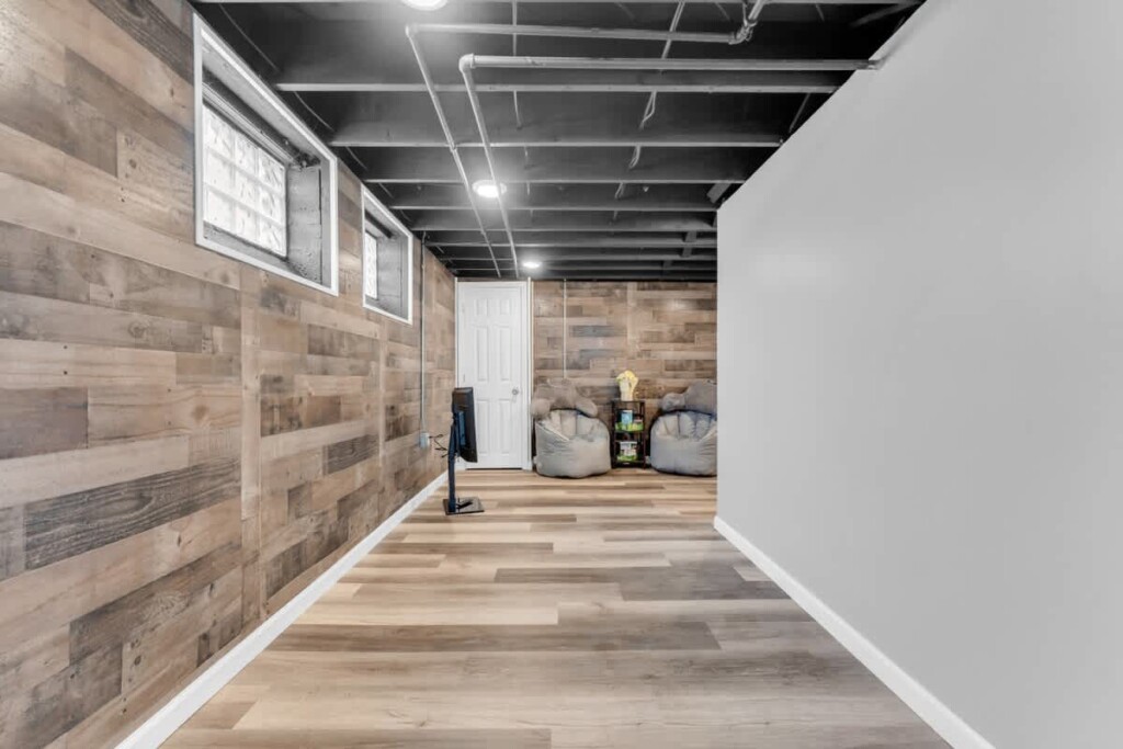 619c6df4 64de 49 DxQ6k.jpg