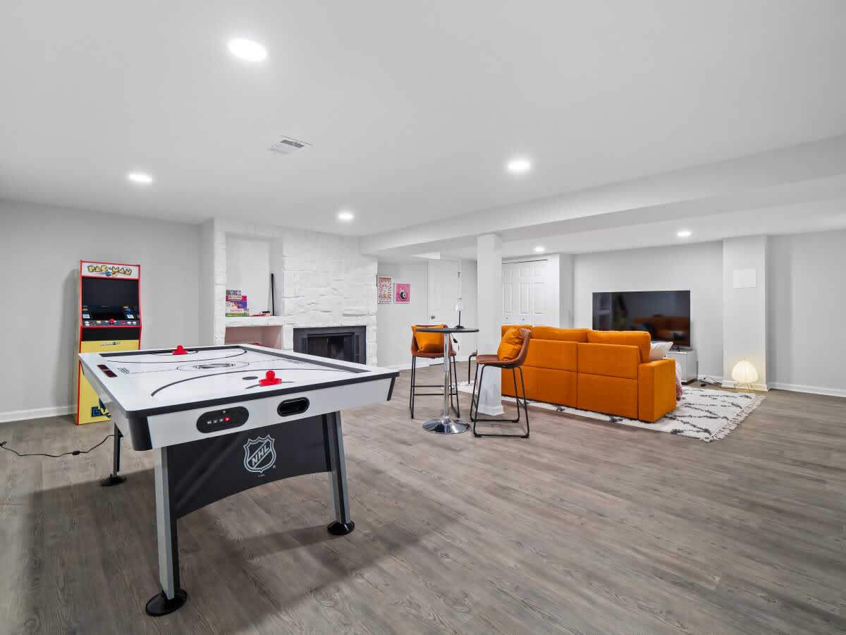 64cb8e96 f9bf 4d BNa q.jpg