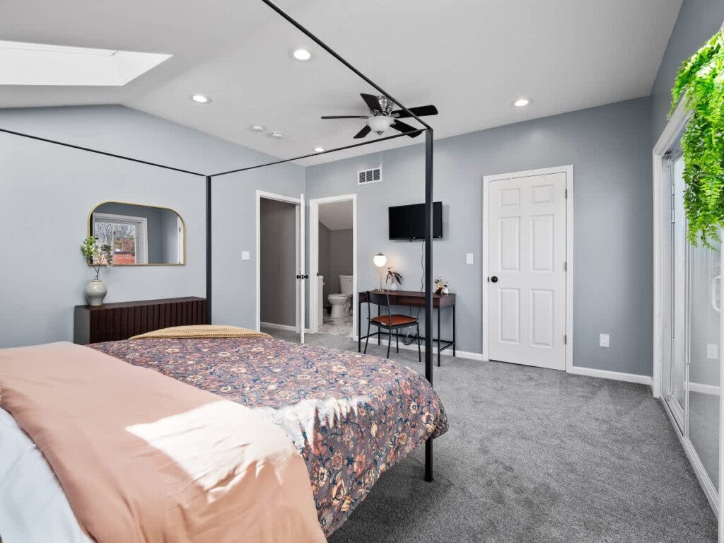 6846a99e 16ff 49 bacJO.jpg